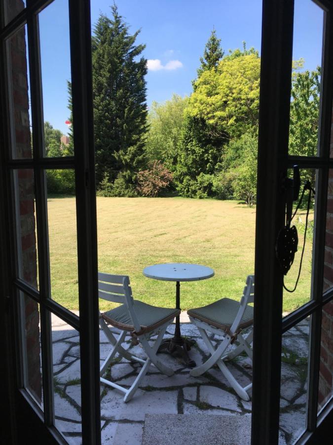 Les Jardins De Beaumont Bed & Breakfast Hem Exterior photo