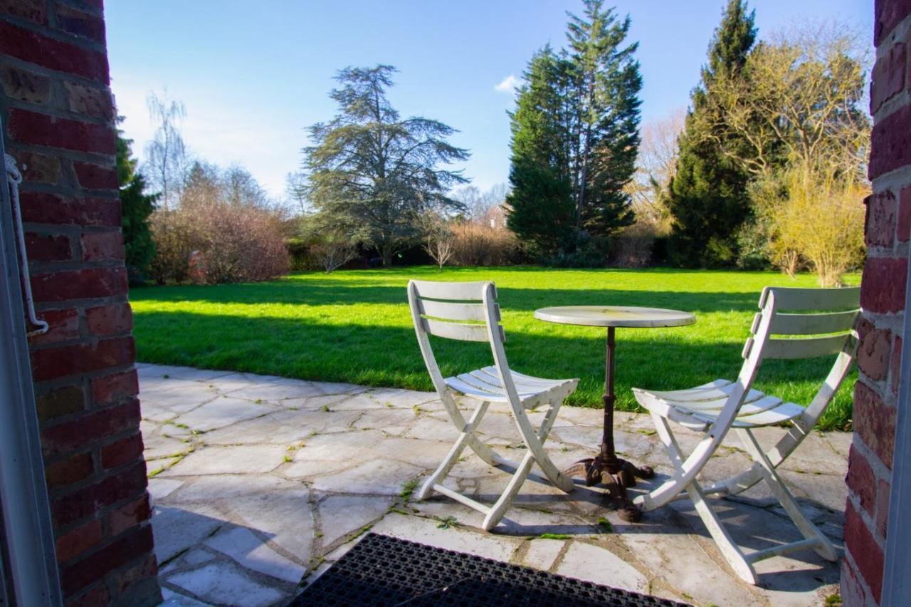 Les Jardins De Beaumont Bed & Breakfast Hem Exterior photo